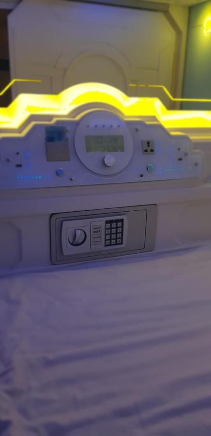 Bestow Capsule Hostel 吉隆坡 外观 照片