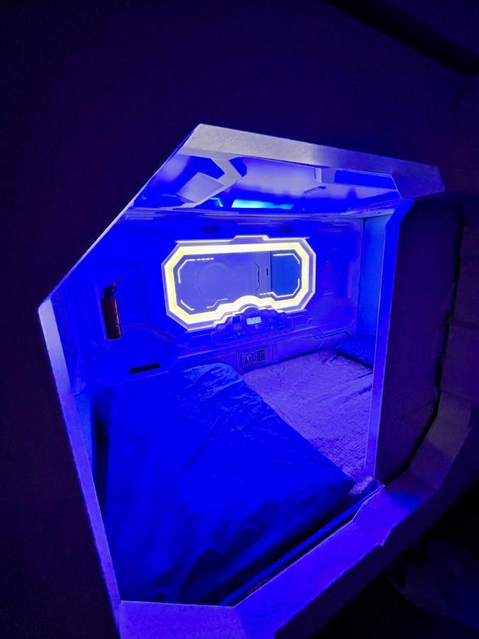 Bestow Capsule Hostel 吉隆坡 外观 照片